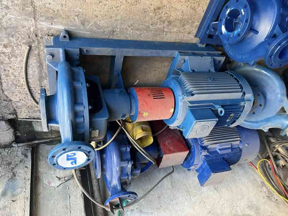 للبيع مأطور كهربائي 50 احصان تركي معه مضخه ماء 5X4 تركي ستندر مستعمل هيت 60 ضغط عالي السعر 14ورقه وبي مجال العنوان سامراء رقم هاتف ***********
