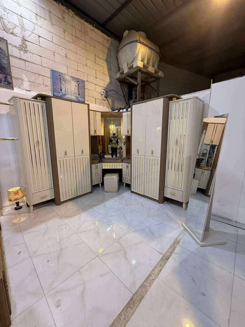 غرفه زاوي موديل ٢٠٢٦ تركي ضخمه
زاوي موديل حديث
السعر مليون ٧٠٠ مليون ٦٠٠ قفل 
شد نقل داخل بغداد مجاني 
نضافه ٩٠ بعده بل جيس 
ابواب  هادروليك غرفه ضخم كيوت


**إذا كنت صاحب هذا الإعلان وتريد حذفه لأي سبب، رجاءا أرسل رسالة إلى الدعم الفني**