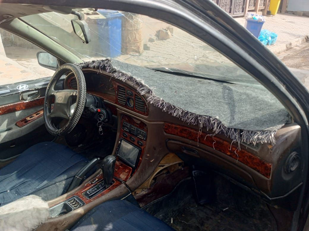 سوناتا موديل 94 فول اوتوماتيك عندي بس الجير دا يخربط حاج ثالث سعرها 14 ورقه بشرط الوكه مكانها ديالى الخالص الشراي يتصل ***********
