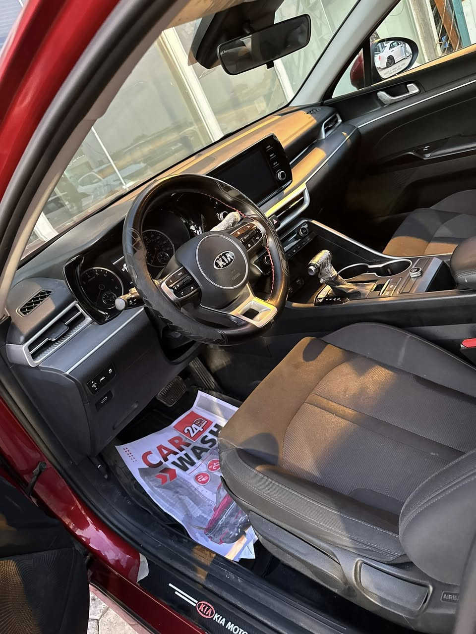 K5
موديل 21 
 تشغيل عن بعد
محركه 1600 تيربو جي تي لاين 
حادثه الجاملغ الوره نصه
او قبق الجنطه 
سعره 157 وبيه مجال للطيبين 
***********
