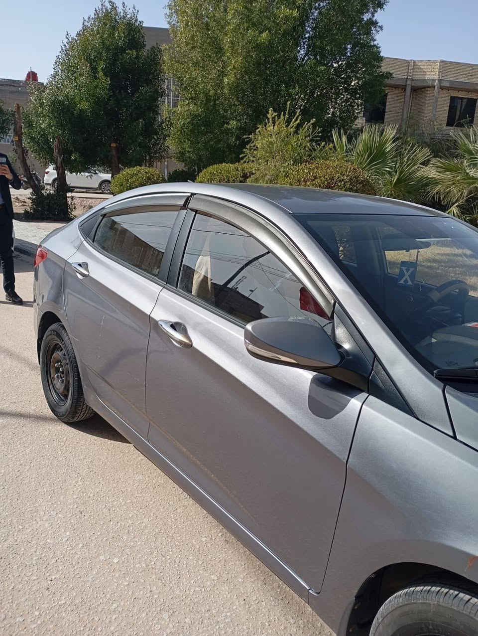 للبيع
اكسنت موديل 2016
مكينة 1400 
رقم مثنى بأسمي 
مداور ثاني يوم 
سنوية منتهية 
بيها بنيد مبدل 
جاملغ أمامي مرشوش 
بارد في قبق الصندوق 
مثل ما واضح بالصور 
والباقي كلها مكفولة 
مكينة وكير وتبريد  مكفولة 
مكان السيارة نجف قضاء المشخاب 
الرقم ***********
السعر 80 وبيها مجال للشراي حك الجيه
