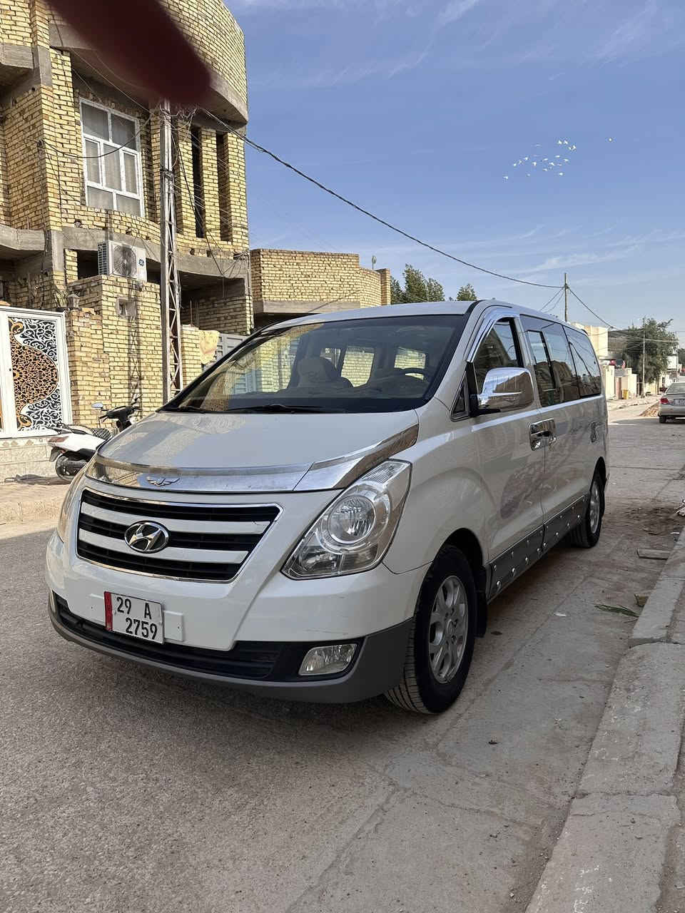 سلام عليكم ستاركس 2009 كفاله عامه سيارة جديده مكينه وكير وحداديه جديده بم كهربائي مكاني واسط الحي سعر 143. وبيها مجال ***********
