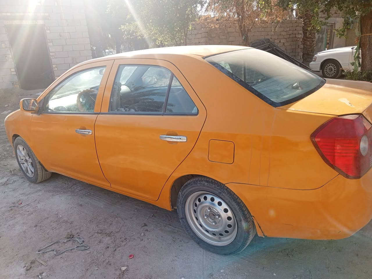 سياره جلي ام كي مصفره هيئه وغرامات مكينه وكير مكفولات كهربائيات كله شغاله ب23 بيه  مجال مكاني ناصريه مركز ***********
