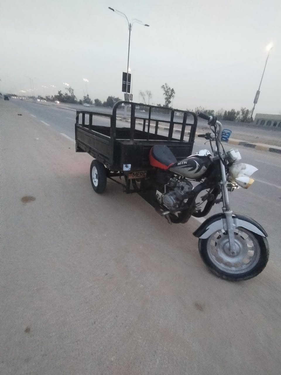 ستوته للبيع موديل 15 أوراق استنساخ محرك سعر 800 نضيف كهربائيات شغاله مكان نجف ***********
