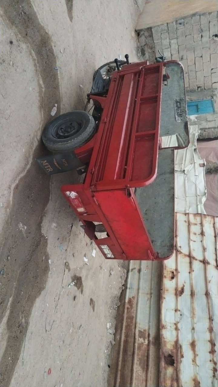 السلام عليكم شباب ستوته دايوان للبيع مديل 10 رقم وسنويه رقم اسود بصره ابو الخصيب السعر 800 رقم ***********
