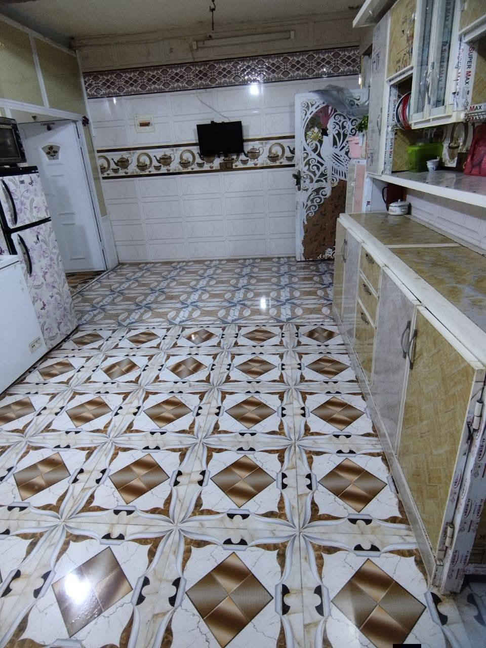 السلام عليكم...
(((يعلن مكتب المنتظر للعقار )))🏠عن وجود بيت البيع المساحه 250العنون قرب المحكمة يم النفوس الجديده البيت كلش مرتب 

اللا ستفسارالاتصال ***********
