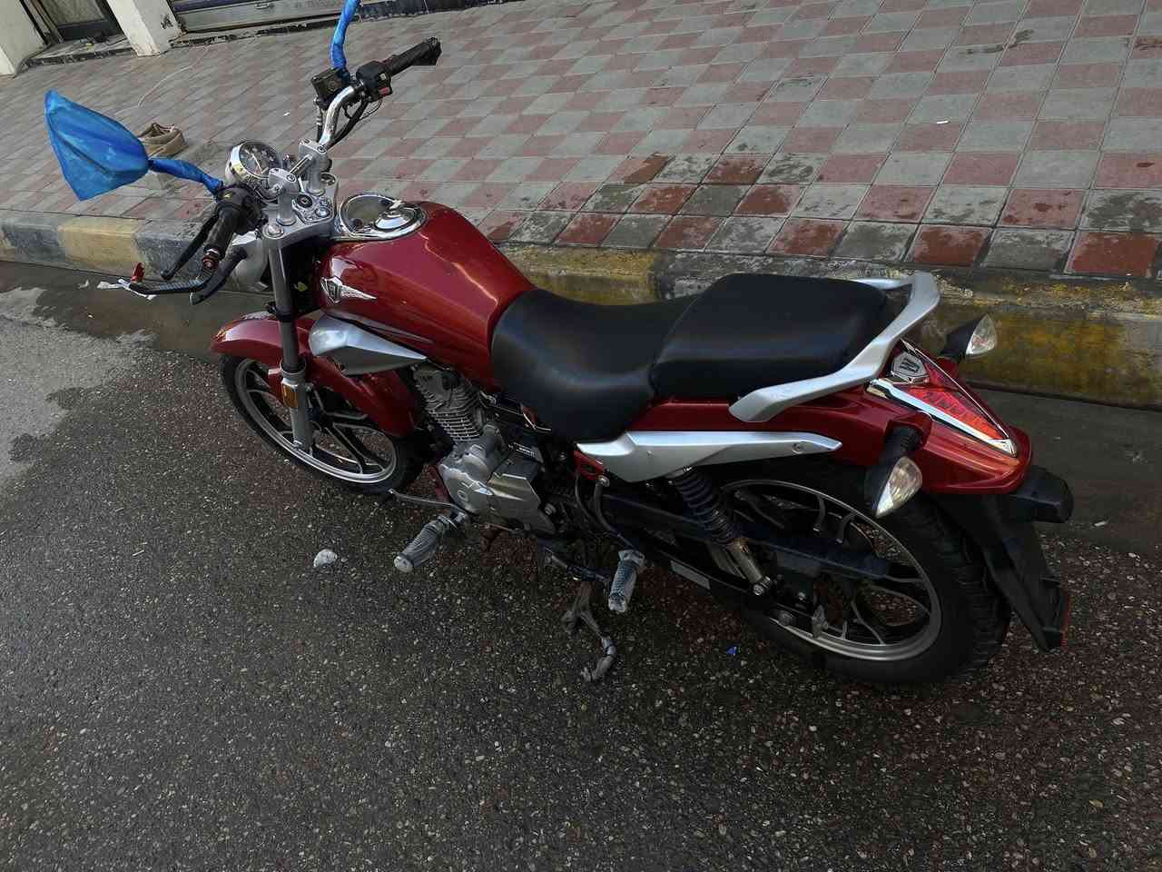 سلام عليكم هاوجي كلاسك للبيع موطور كلش نضيف مكينه ما مفتوحه اكفله من فتح بيه نقص بس صفاحيه الي بل جانب موديل ٢٠١٧
مكمركه كامله بس سجل 
عنوان رمادي التاميم 
رقم ***********
