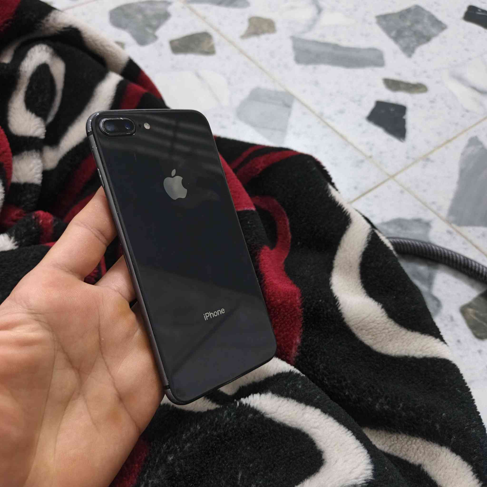 السعر : 90 الف
الذاكرة : 64GB

البطارية 74 (خدمة، غير مستبدل )

الجهاز شغال بالكامل بدون أي خلل

البصمة شغالة طبيعي

تك

سیم شغال طبيمي

الكامرات شغالات وتصويرهم حيل حلوا

الهزازات شغالات طبيعي

ملاحظة :

مستبدل شاشة أصلي فقط

الموقع موصل - الايمن

التواصل خاص أو اتصال مباشر ***********
