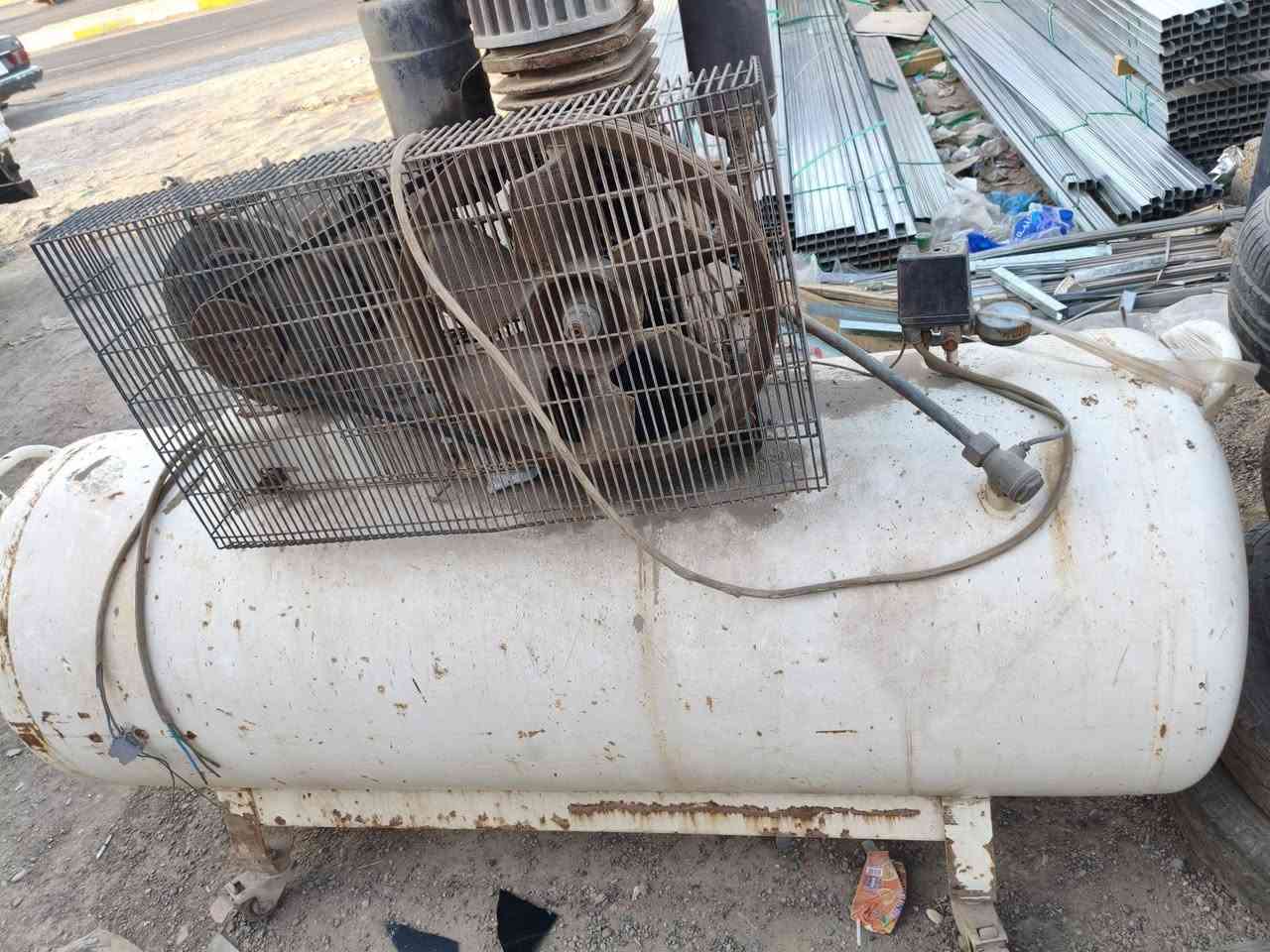 السلام عليكم
بطل هواء للبيع 
شغال ما بيه اي مشاكل 
اتحب تجي تفحص وشوف ابعينك ما عجبك عوفه 
العنوان ديالى الخالص
***********
