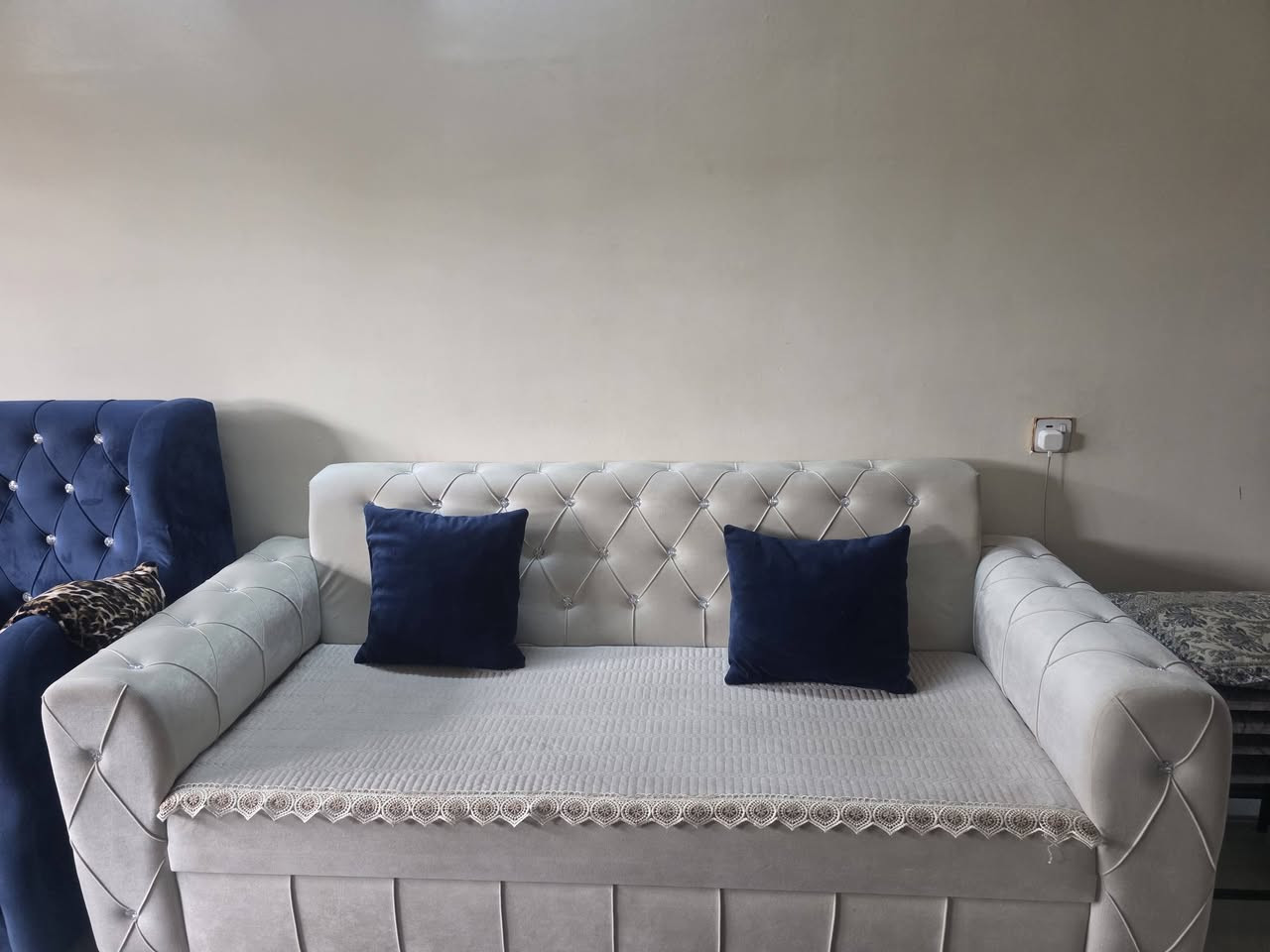 نظيف  وجديد ب ٥٠٠ تفصال


**إذا كنت صاحب هذا الإعلان وتريد حذفه لأي سبب، رجاءا أرسل رسالة إلى الدعم الفني**