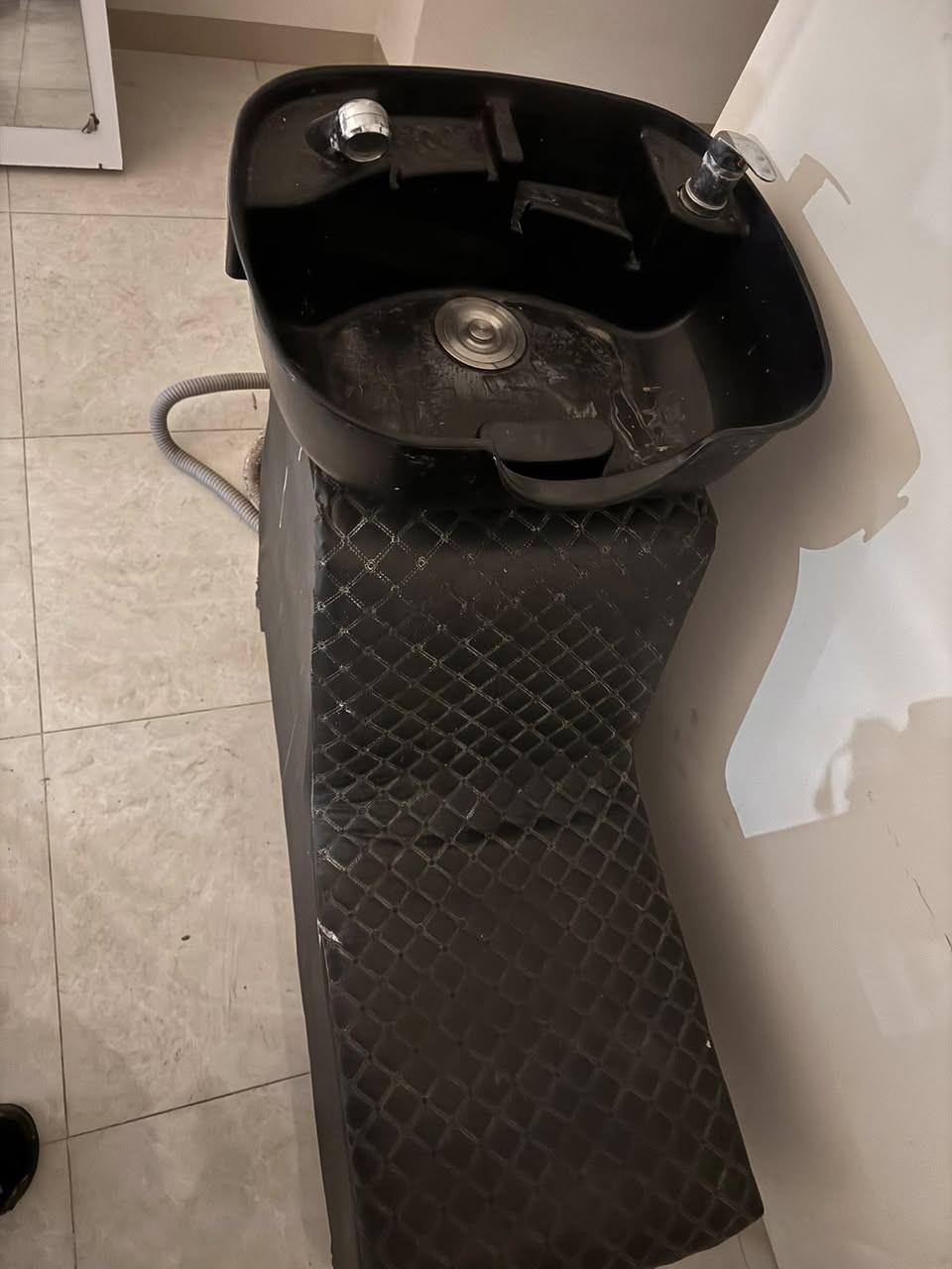 للبيع
3مرايات 2ميوزه كرسي واحد جهاز بخار مغسله تواصل خاص مكاني بغداد


**إذا كنت صاحب هذا الإعلان وتريد حذفه لأي سبب، رجاءا أرسل رسالة إلى الدعم الفني**