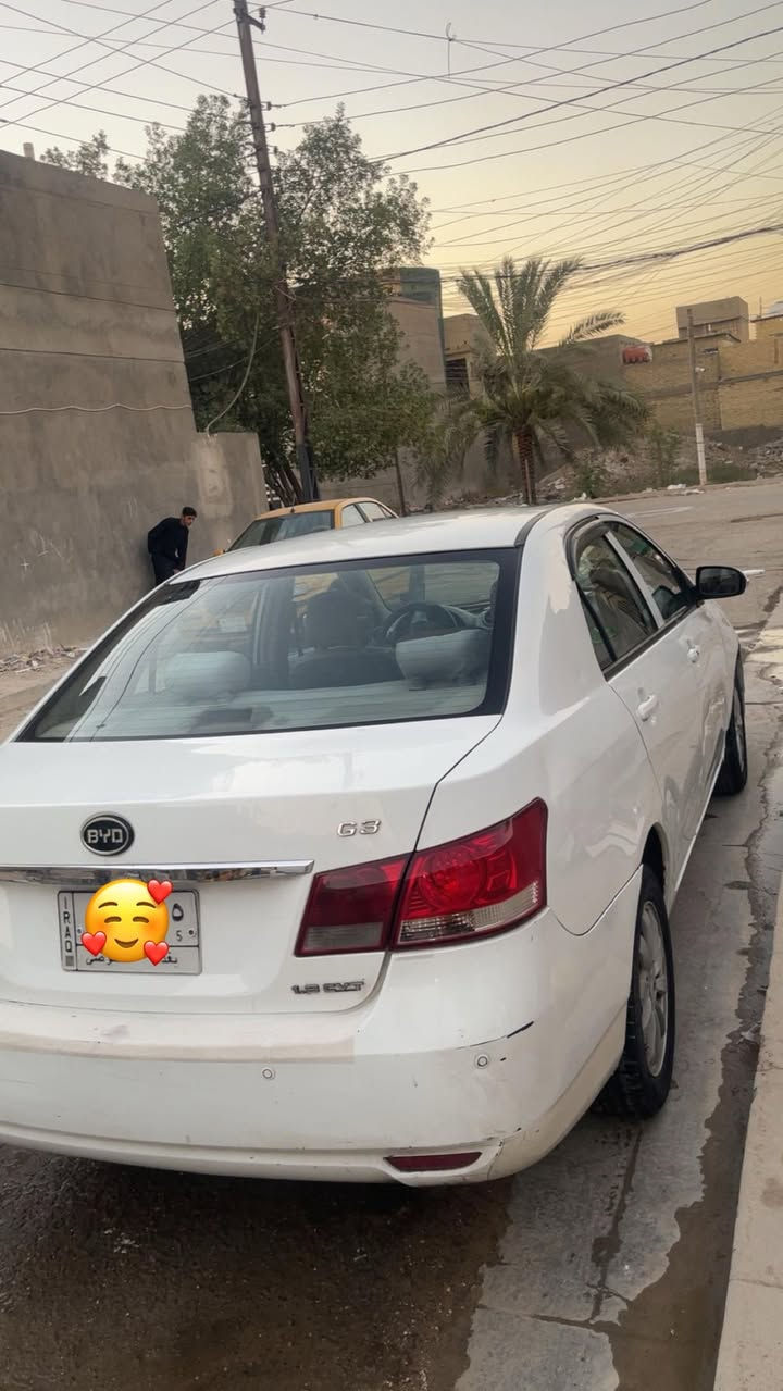 بيويد موديل 16 
كير ومحرك  كورلا نحله 
G3
ك

رقم بغداد 
تحويل ثاني 
السياره كفاله عامه من الضربه 
فتحه سقف اشيار بل مري  
للسياره جاهزه 
رقم ***********
