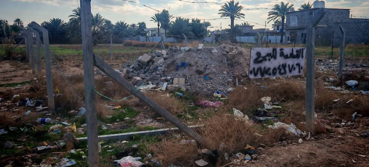 يتوفر قطعة أرض للبيع 100 متر العريفيه شارع ابو فداء خدمات كامله ماء وكهرباء وتبليط للاستفسار
***********
