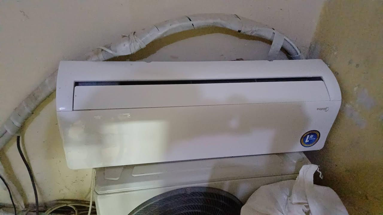 السلام عليكم سبلت 2 طن ميديا موديل2025 للبيع  نظافته %99  مستخدم فقط ٢٠ يوم  650 قفل


**إذا كنت صاحب هذا الإعلان وتريد حذفه لأي سبب، رجاءا أرسل رسالة إلى الدعم الفني**