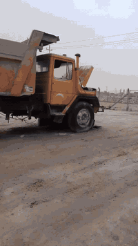 سياره للبيع نقص تايرات مكينه تنقص وتبخر كير فلر مجموعه طيره كوم حديد السعر 40 /***********
