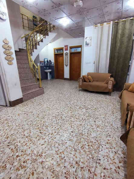 السلام عليكم اخوان
بيت للبيع طابو صرف 200 متر مربع 
 كربلاء حي المهندسين الزراعيين 
مجاور فلافل امين وصيدلية الرونق 
قريب جدا من الشارع العام السايدين 
 بناء حديث وبناء درجة اولى 
طابقين كونكريت مسلح 
4 غرف نوم 
السعر ((250))
للاستفسار 
‏‪0770 081 8801‬‏
