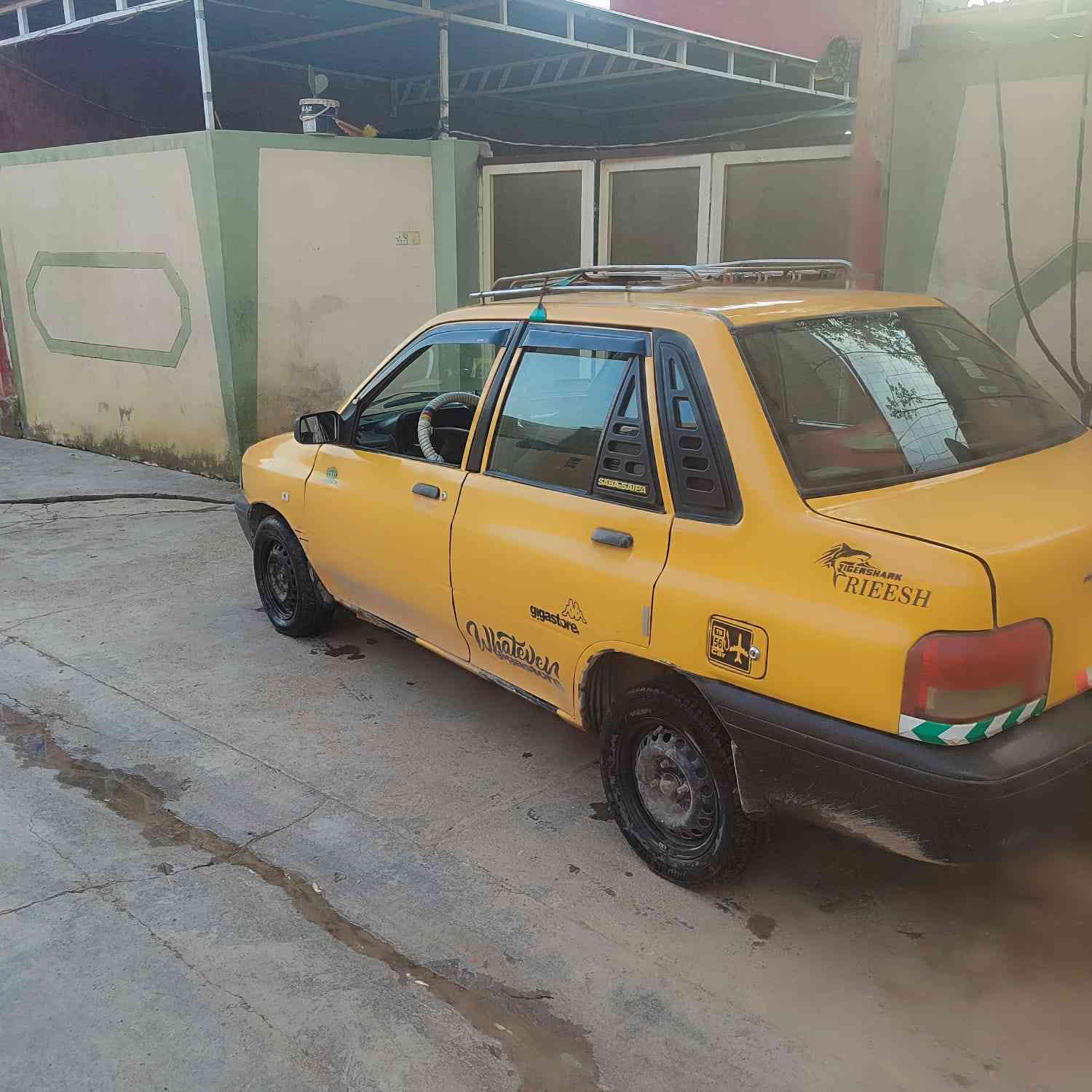 سلام عليكم 
سايبه 2009 بدون ضرر كير محرك شرط ويرمنيه شغاله هيئه وغرامه صفر سنويه 2027 صاحبه الشرعي بالرشيديه شرط الوكاله وتحويل مكان السياره شريخان 
رقم الموبايل :***********
