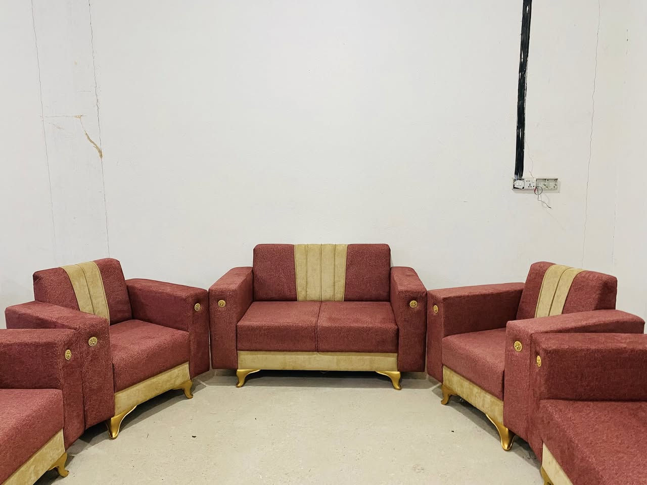 اللهم صلي على محمد وآل محمد 
يقدم لكم معمل الجنابي لتصميم التخامه وتفصال الدواوين حسب الطلب والمسافه البيع بنضام 
النقد والقسط لحاملي ماستر مصرف الرافدين فقط 
وفرنه الكم توصيل مجاني وهديه سيت طبلات مع التخم متكون من ثلاث قطع 
العمل تزكام 100/100
بلوك اسود ثقيل 💯
لوح جام روسي 🇷🇺
قماش مبطن خامه ثقيله تركي🇹🇷
سفنج مميز اول مؤسسه اصلي💯
كل العليك تجي وتشوف العمل بعيونك وتختار الموديل واللون والباقي علينه 
والصدمه بكل هاي العروض السعر تفضلو خاص او الاتصال على الرقم التالي*********** 
العنوان واسط العزيزيه الشارع العام قرب محطة دجله مجاور مشروع عويد
