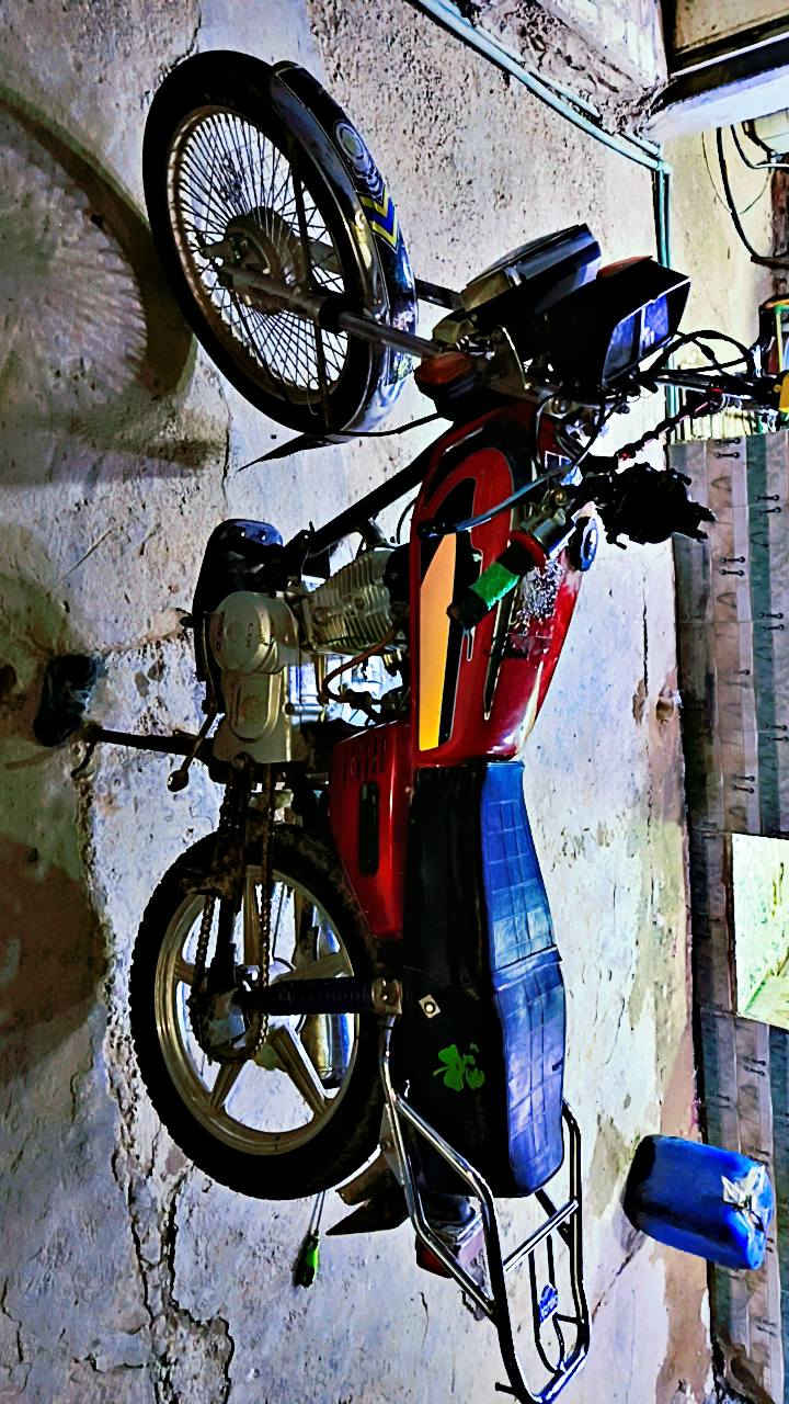 السلام عليكم دراجه ايراني 4كير نامه بس مكينه تايكر ومجفته بس كهربايات طفت فجه ما عرف شنو بيه السعر 400 وبيه مجال بصيط الرقم *********** بدون وتساب
