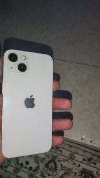 ايفون13 للبيع ذاكره 128 بطاريه 93 الشاشه مكسوره وتشكل بل لمس ول ضهر بي...
