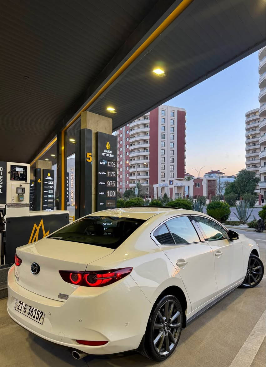 MAZDA 3     AWD       2021     ( premium )
فول فول ماسفات 
بەسمە 
سلایت 
کوشن کارەبا 
کوشن هیتەر 
کوشن خەزن 
سوکان هیتەر 
برێک بەسمە 
ئۆتۆ هۆڵد
حاسە 
ڕادار
خەتی جادە
گێچ ئلیکترۆنی 
مکەبەر Bose
کامێرای 360
‎لایت لید
‎بێ بۆیاخ 
‎ڕەقەم شانسیم داناوە 
3MZBPBDL1MM206156
‎تەنها  46 میل ڕۆشتوە
‎نرخ: 150$$$  💵
‎ژم: ***********
‎شوێن : سلێمانی السليمانية, العراق
