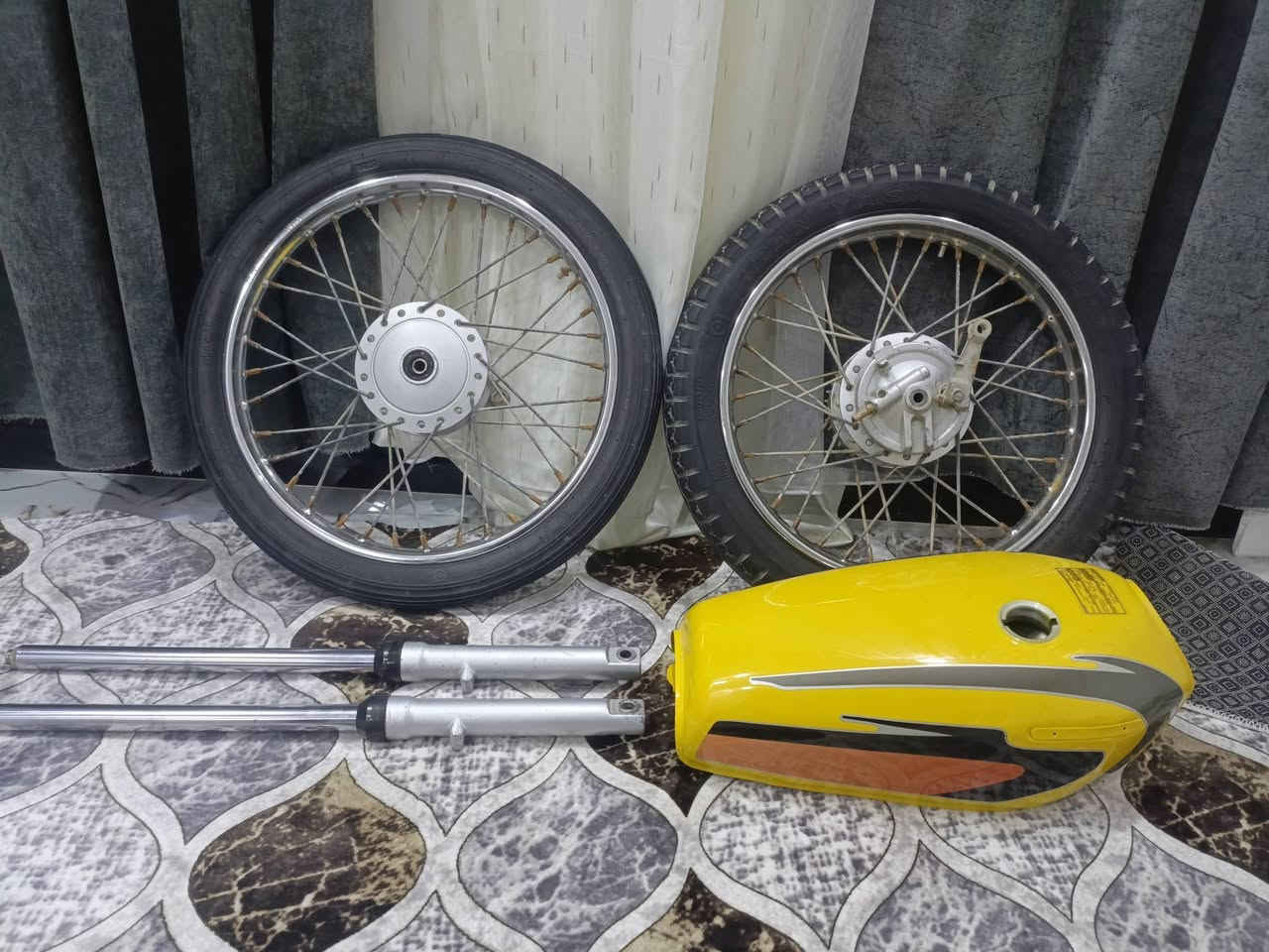 سلام عليكم غراض لبيع امتاز مديل 22 المكان ديوانيه التواصل ***********.
