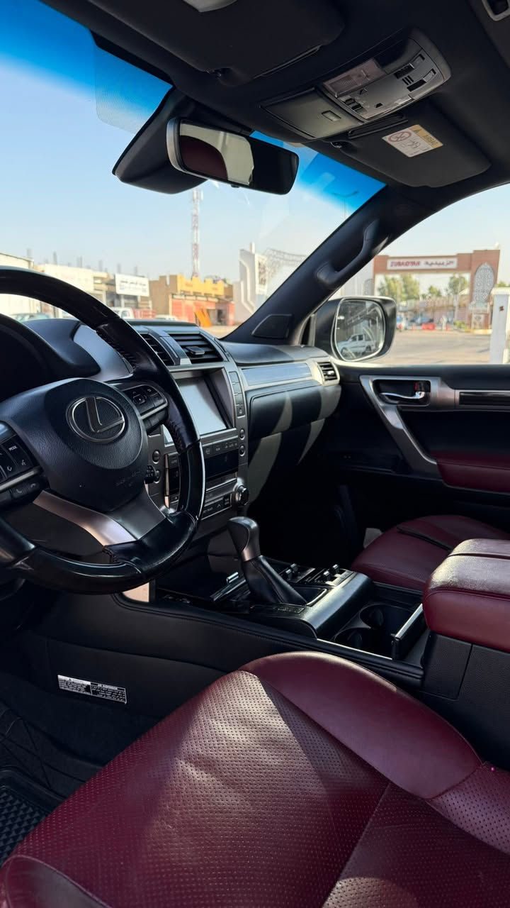 السلام عليكم
للبيع لكزز gx460خليجي بريم 
اعلى مواصفات بالكزز 2020

***********
