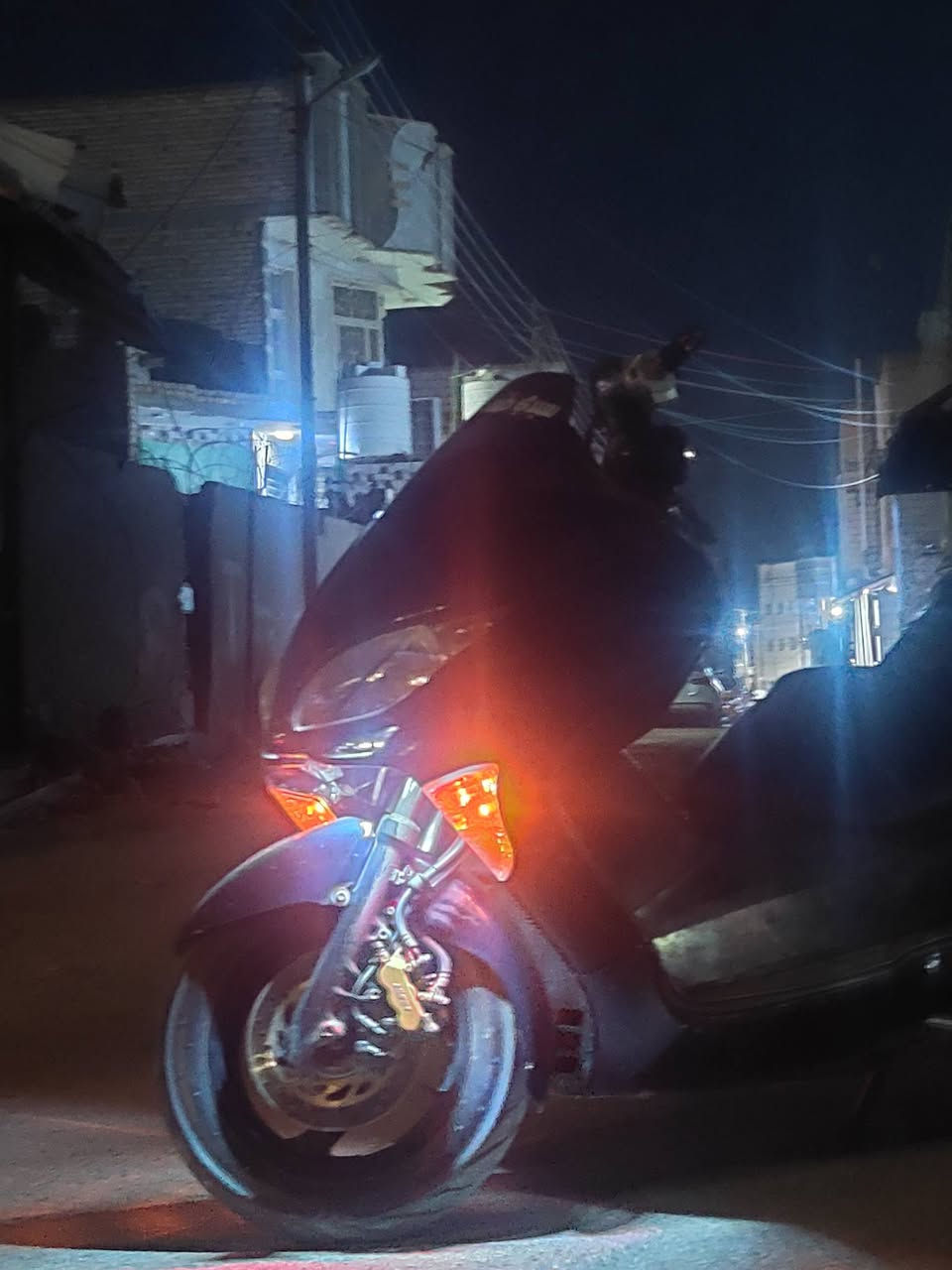 سلام عليكم دراجه فورزه 08 ABS للبيع الدراجه مجفته بوش وبستم فقط مكينه ناعمه نهضه ومعدل فول تشمر شمر الدراجه بيه ورقة مكاتبه فقط كهربائياته مكفوله المكينه بس بوش وبستم شركة AHE تجفيت مرتب كلش والمكينه ناعمه 
مطلوب بيه 850 غير هذني كلشي مابيه الدراجه تخبل والرون مستقر واحد ونص عدل ما ملعوب بي الدراجه فول للتواصل رقمي *********** مكاني ناصريه سوق الشيوخ

