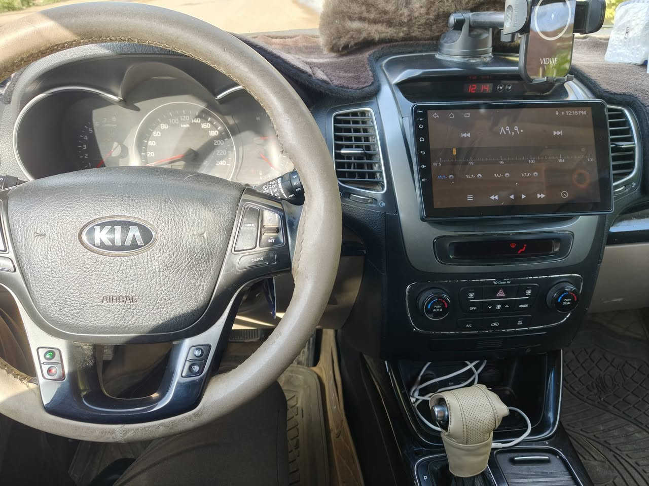 للبيع او مراوس بكم اوتماتيك فول مواصفات خليجي 13موديل الشكل الجديد 6سلندر 7راكب 3قطع تبريد فول بصمه تشغيل وأبواب لا ضربه ولا صبغ بسعر160 مناسب مكاني تكريت ***********
