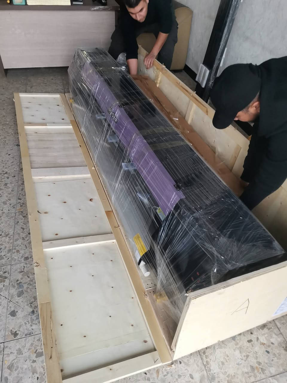 السلام عليكم.. طابعة فلكس للبيع نظافة 100 %نوع my color واحد هيد نوع الهيد  (x600) مساحة العمل 185سم مع 3رولة مستخدمة شي قليل. ميش. فلكس بنل. ستيكر
علما ان الطابعة صار 3 اشهر من ماخذهة لكن مامتفرغ والطابعة بعدهة بالضمان
للاستفسار *********** واتساب
 او *********** واتساب
