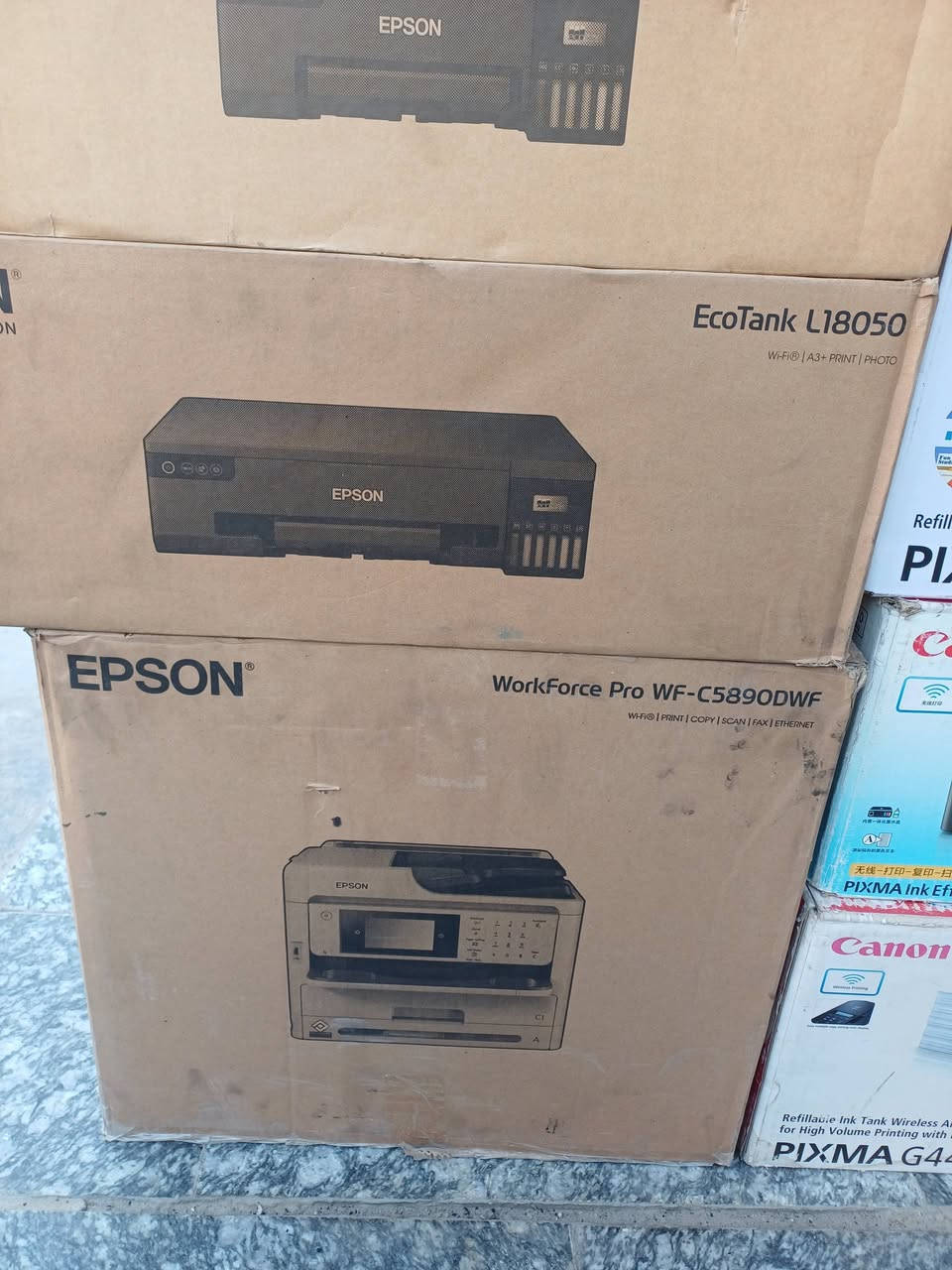 تخفيضات بمناسبة حلول عيد الفطر المبارك 🤍
مركز الجبال للاجهزة المكتبية
تريد تفتح مشروع وماتعرف منين تاخذ؟؟؟ 
يتوفر لدينا احسن انواع الطابعات واجهزه الاستنساخ✅✅
كانون  3410 وكانون 3416

ويتوفر لدينا مكابس للطباعة على الملابس والاكواب و شفقات والخشب الناعم والمواعين✅✅

ويوجد لدينا أجهزة تخريم✅✅

متوفر لدينا إحبار كاترجات عندك طابعة ومابيها حبر؟؟
تعال عند مركز الجبال

يوجد جهاز UPS ✅✅

يوجد جهاز إتلاف الورق ✅✅

يوجد ورق حراري ✅✅

مركز الجبال لتجارة الاجهزه المكتبيه
*يوجد لدينا خدمة صيانة 
الموقع 📌 مركز الجبال لتجارة الاجهزه المكتبيه الكرادة خلف بدالة العلويه

📳الهاتف *********** 
 *********** 
🚛يوجد لدينا توصيل لبغداد 5 و للمحافظات 8
ادمن A
