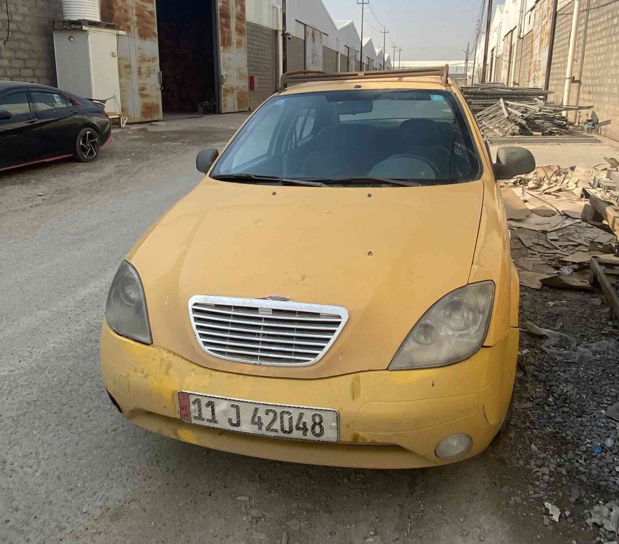 لسلام عليكم 
طيبة ٢٠١٥ 
رقم بغداد دولي
سنوية جديدة 
كير محرك تبريد خير من الله 
تخم تاير جديد 
نظافة السيارة من برة  ٧٠ ٪؜ 
يحتاجلها صدر طستها مو حلوة
سعرها ٢٨ ورقة وبيها مجال حك الجية
مكاني الشعب
***********
