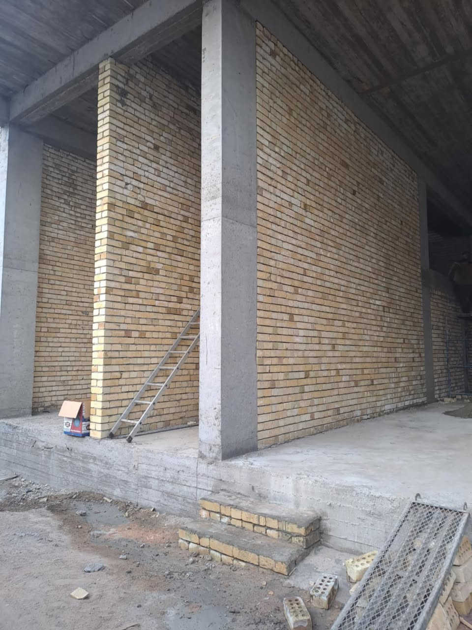 السلام عليكم خلف بناء درجة اولى تسليم مهندس دقة بلعمل متفرغ حاليا ***********
