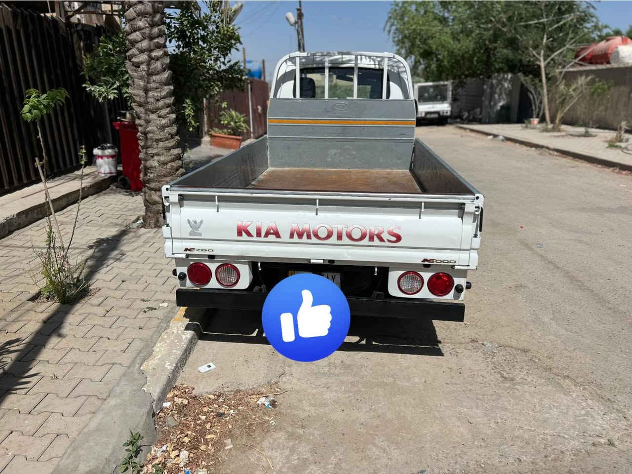 سلام عليكم كيا حمل البيع. سياره جديده
لاستفسار لانتصال 

‭0771 233 5300‬

‭0750 534 1734‬
