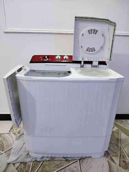 للبيع غساله حجم كبير جاهزه غسل وتنشيف بيه ضمان كلش نضيفه سعر 110 مكاني كربلاء حي العامل *********** واتساب وماسنجر موجود ***********
