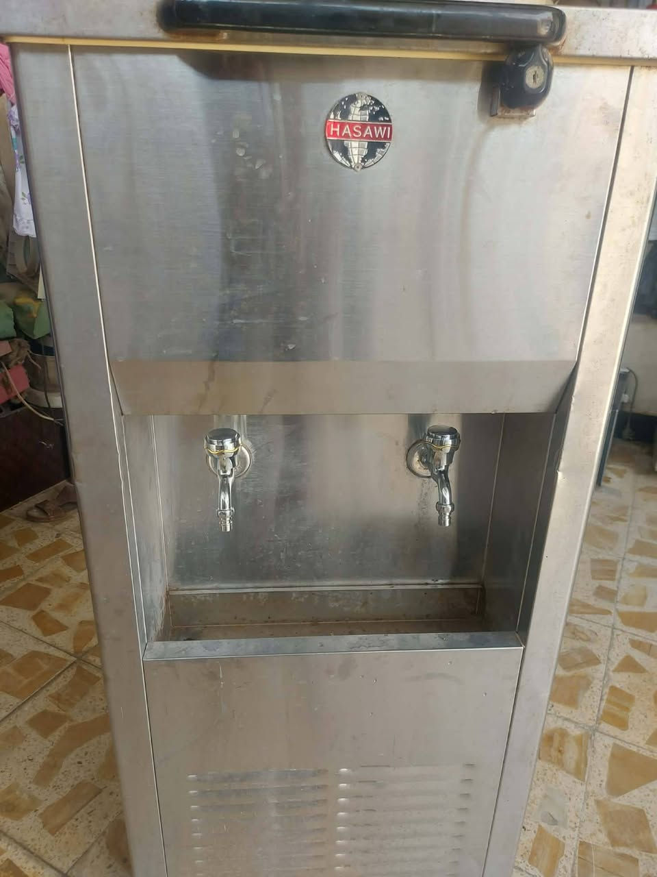 داخليه طنين وثلث عمودي  فول نظافه وماملحومه ابد .125 
براد الحساوي كويتي الأصلي ب٢٥٠ 
*********** رقم راعيهن
