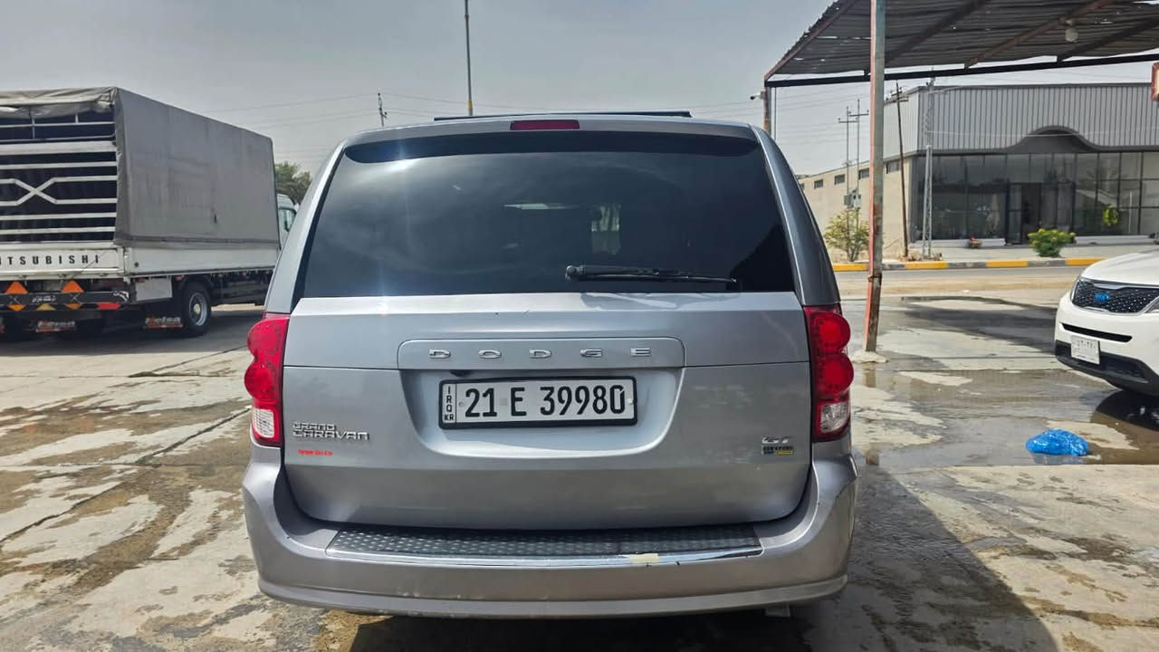 دوج كرفان للبيع 
موديل 19GT
فول مواصفات 
محرك كير بلادي 
رقم سليمانيه إنكليزي 
حادث فقط چاملغ لعكس سايق لخلفي  
سعره 210وبيه مجال سياره احلى من صور
***********

