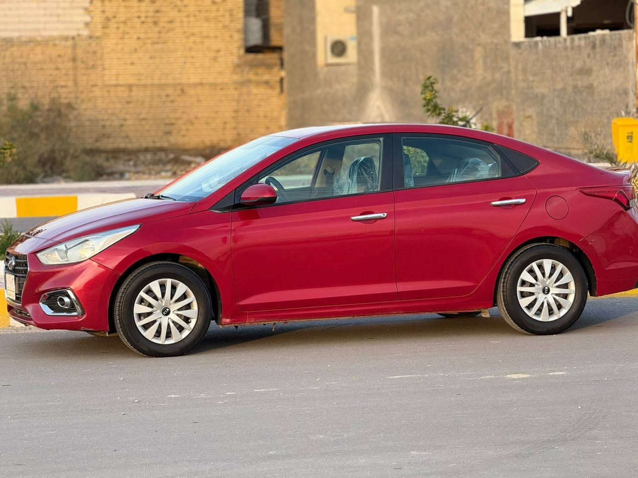 السلام عليكم 
اكسنت 2022 أمريكي بدون تبديل بدون ارباك حادثها خشم جاملغ فقط   محرك 1600 
معوقين ذي قار وكالة عامه شرط سيارة جاهزة من كلشي محرك كير تبريد حداديه كله كفاله 
السعر 117 وبيها مجال الشراي يتصل وبلخدمه 
***********
