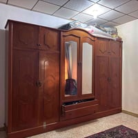 للبيع كنتور ست أبواب ..للاستفسار 07708634672