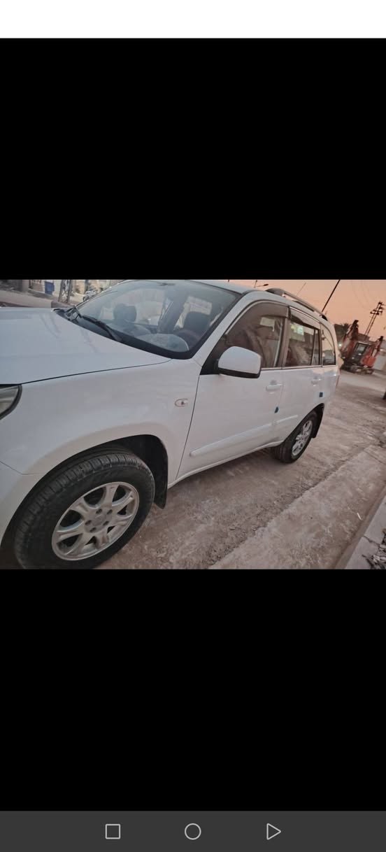 السلام عليكم
للبيع شيري تيكو 
موديل 2015
استلام شركه 2018
وهزه جديده لسنويه لحد 2030
رقم واسط(انكليزي) حره تحويل مباشر بأسمي 
لون ابيض 
مكفوله
مكينه 2000
كير ميكانيكي (المرغوب)
فتحه بالقماره 
تحكم ستيرن جهتين 
باتري جديد
كشنات جلد 
حساسات خلفيه 
تبريد ثلج
صدر جديد 
تخم تاير جديد 
ماشيه 130الف
وسعرها 78
ومكانها بالكوت مركز المدينه 
وهذا رقمي ‏‪***********‬‏
