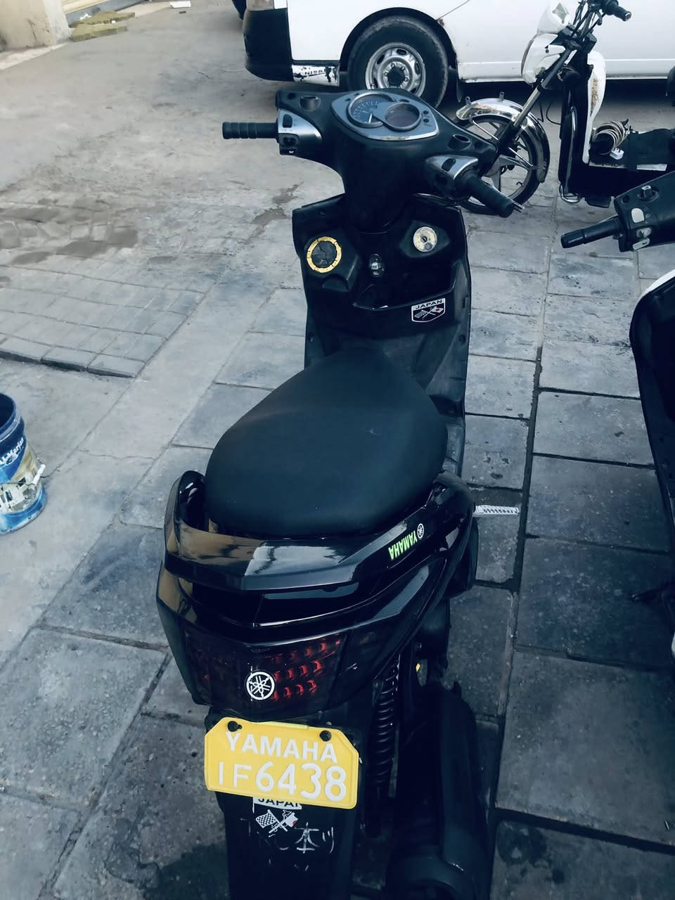 دراجه نوع سكنس فحل خطين بلاديه برغي ما مفتوح بيهاح اوراقها اصوليه سعرها مليون وبيها مجال حك الجيه ***********
