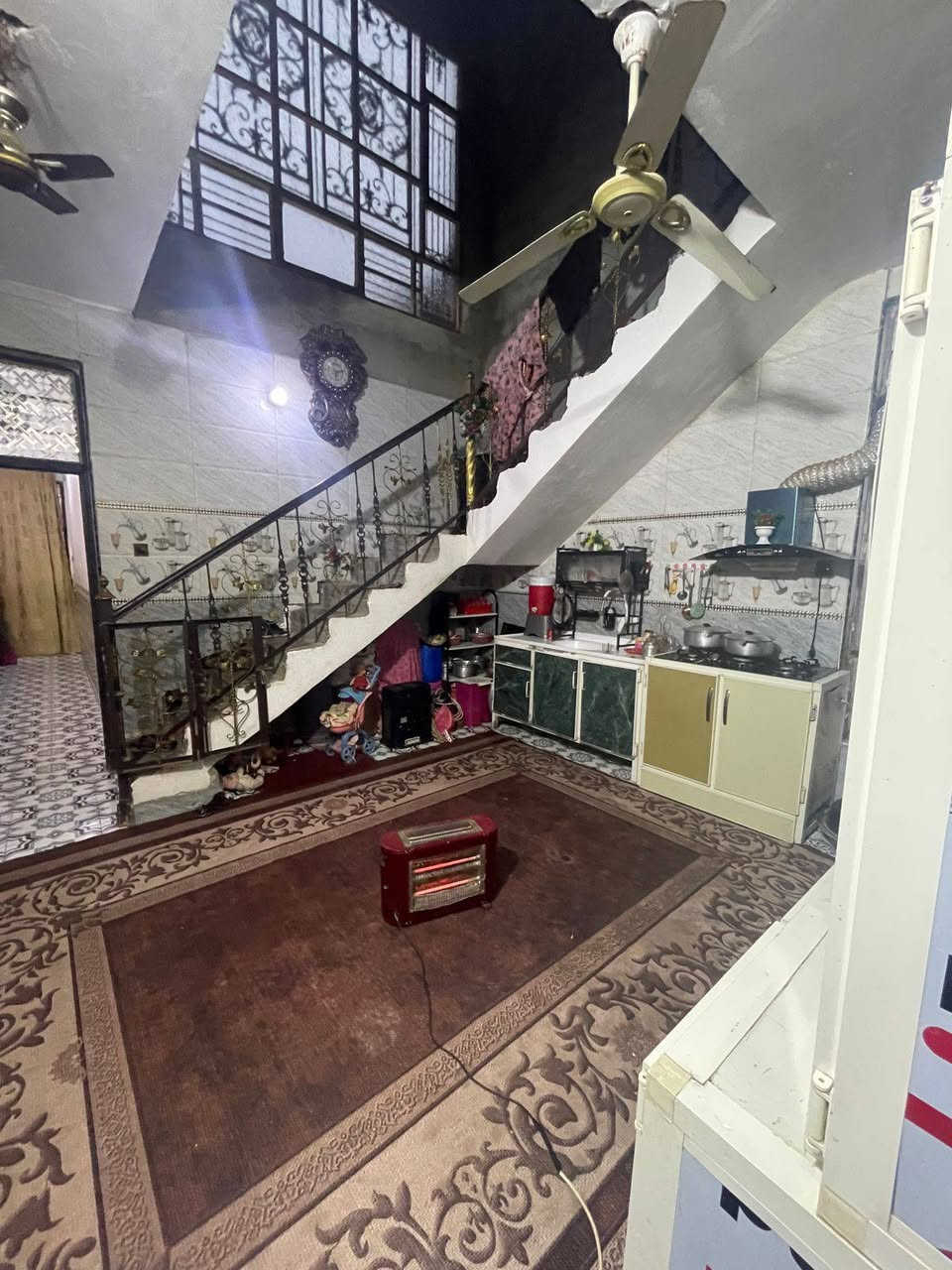 سلام عليكم
بيتين للبيع كل بيت مساحة 125 كاملات مع قطعة 250 تراب المجموع 500 متر ...

الموقع : الدوانم مقابيل الالفيين 
السعر : 59 مليون وهذا السعر مناسب 

ملاحظة هذا يفيد الخوان والماخذ اثنين نسوان 😅😅

مكتب الياس للاستثمار العقاري 
عنوان المكتب شارع المحكمة قرب أبو المخبز 

***********7
