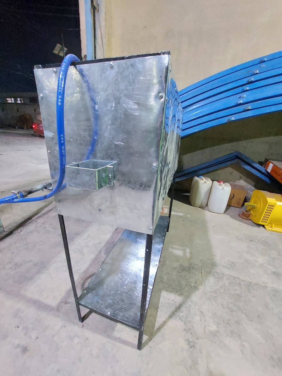 سلام عليكم طباخ جاي بريمز درجه اولى المواكب والمحلات متوفر الاستفسار ***********
