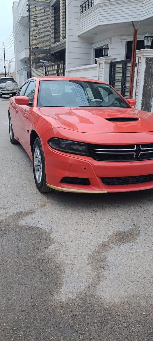 السلام عليكم
للبيع فقط جارجر 2018 اصل بوليسي مصبوغه عام تغير لون حادث باب خلفي وجاملغ بدون دواخل مكينه 3600 كير تعليك السياره جاهزه مابيها اي نقص سونار موجود 
السعر 160  وبيها مجال 
الرقم بي واتساب ***********
