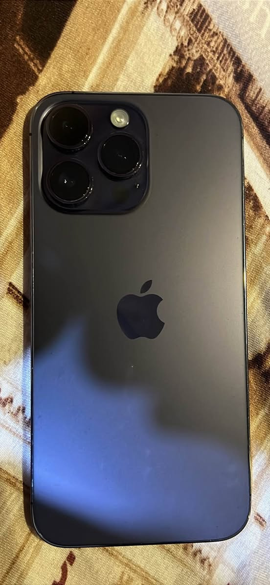 السلام عليكم 
ايفون 14 برو ماكس شرق اوسط 
شريحتين 
بطارية 82 
جهاز نضيف جداً ومامفتوح ولامبدل شرط الفحص 
ذاكرة 256 
السعر 850 الف 
*********** البصرة, العراق
