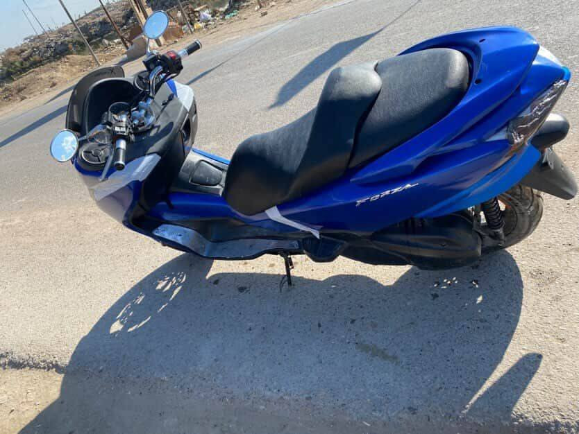 السلام عليكم 
فورزه 0/10للبيع مكينة قبل يومين مجفته تجفيت درجه ولى   أستان حساس صالنصه رياضي  جاهزة بس نقصها التريشة الجوة اليسرة دراجة خير من الله  دراجة السعر مليون و300 وبيها مجال العنوان بغداد الحميديه هاتف ***********
