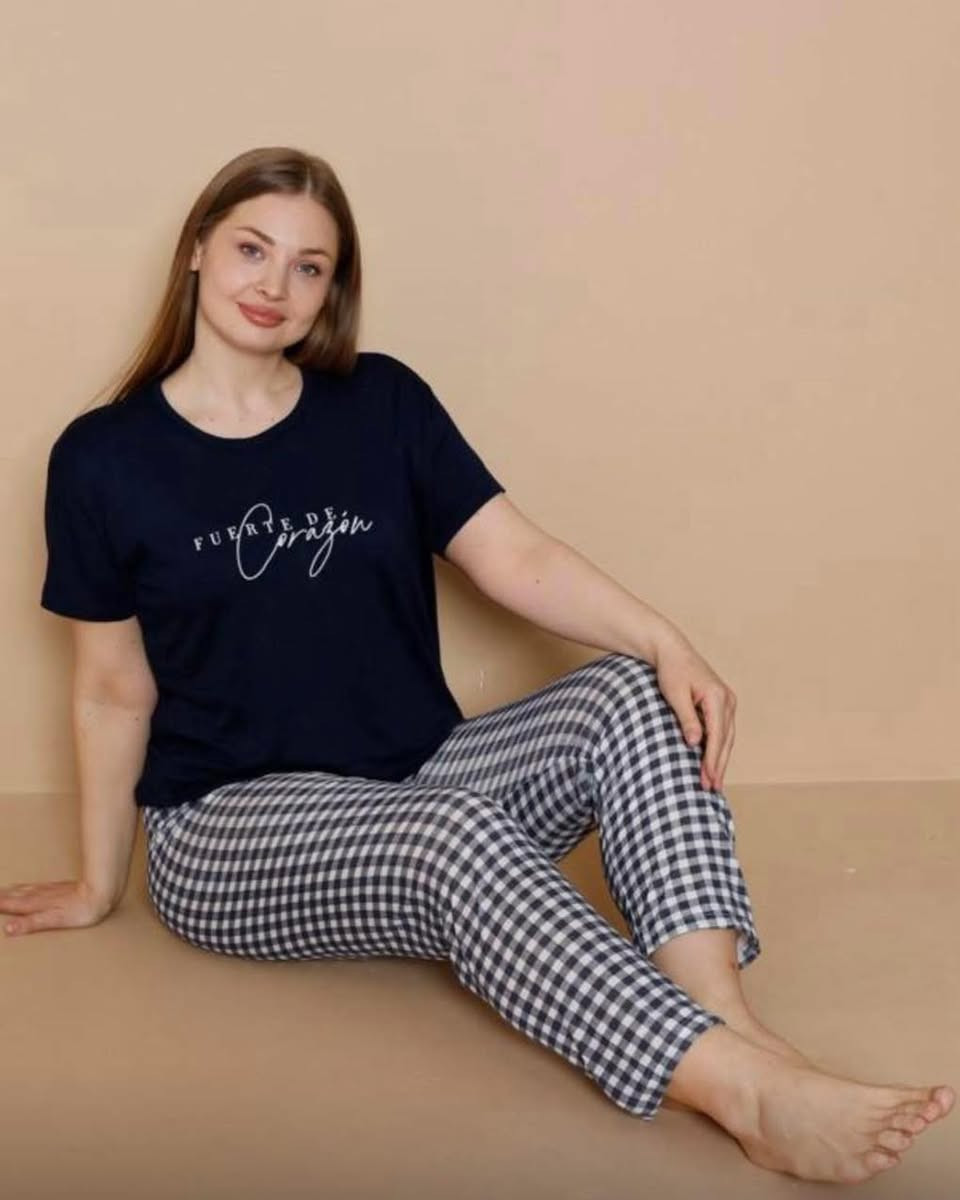 مجموعة تراك خامة  فانيلة الأصلي 
ديالى /خانقين_ مجمع روتانا طابق السرداب_ يوجد لدينا توصيل داخل خانقين وجميع محافظات العراق


**إذا كنت صاحب هذا الإعلان وتريد حذفه لأي سبب، رجاءا أرسل رسالة إلى الدعم الفني**