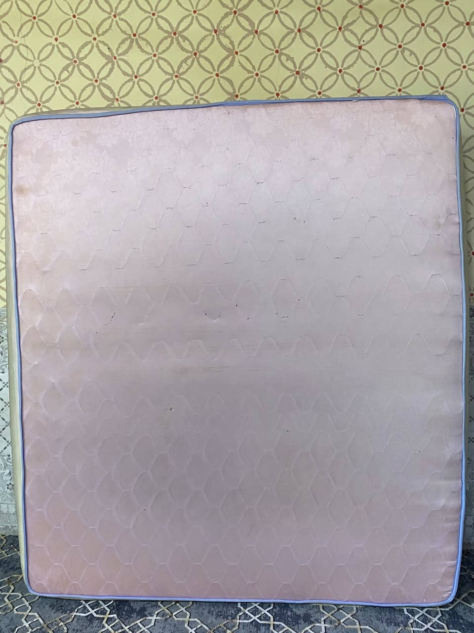 دوشك جربايه.
بي همده بل نص اطيني سعرك وبلعافيه عليك

السلام عليكم دوشك جربايه تركي عالي نفرين المكان. رميثه


**إذا كنت صاحب هذا الإعلان وتريد حذفه لأي سبب، رجاءا أرسل رسالة إلى الدعم الفني**