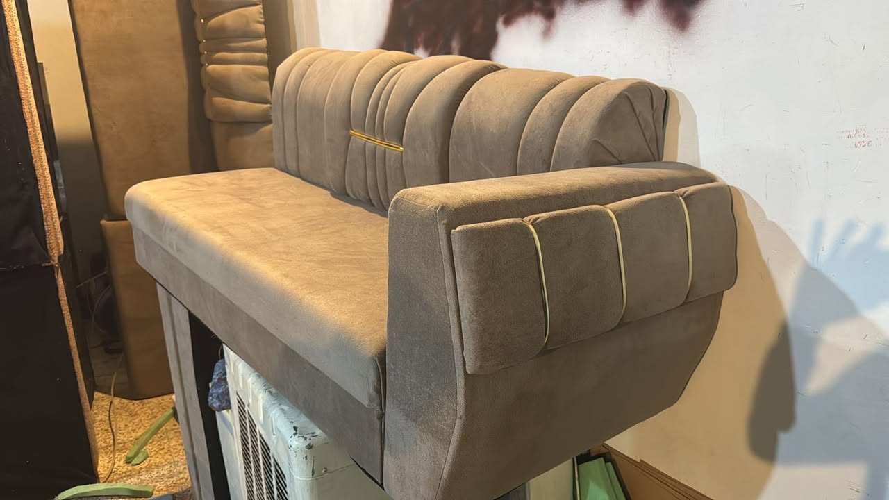 جميع المديلات متوفرة يم معرض ومزاد ام زهراء تفصال بشرط الواحد ٢٦٠ وتوصيل مجاني
***********
