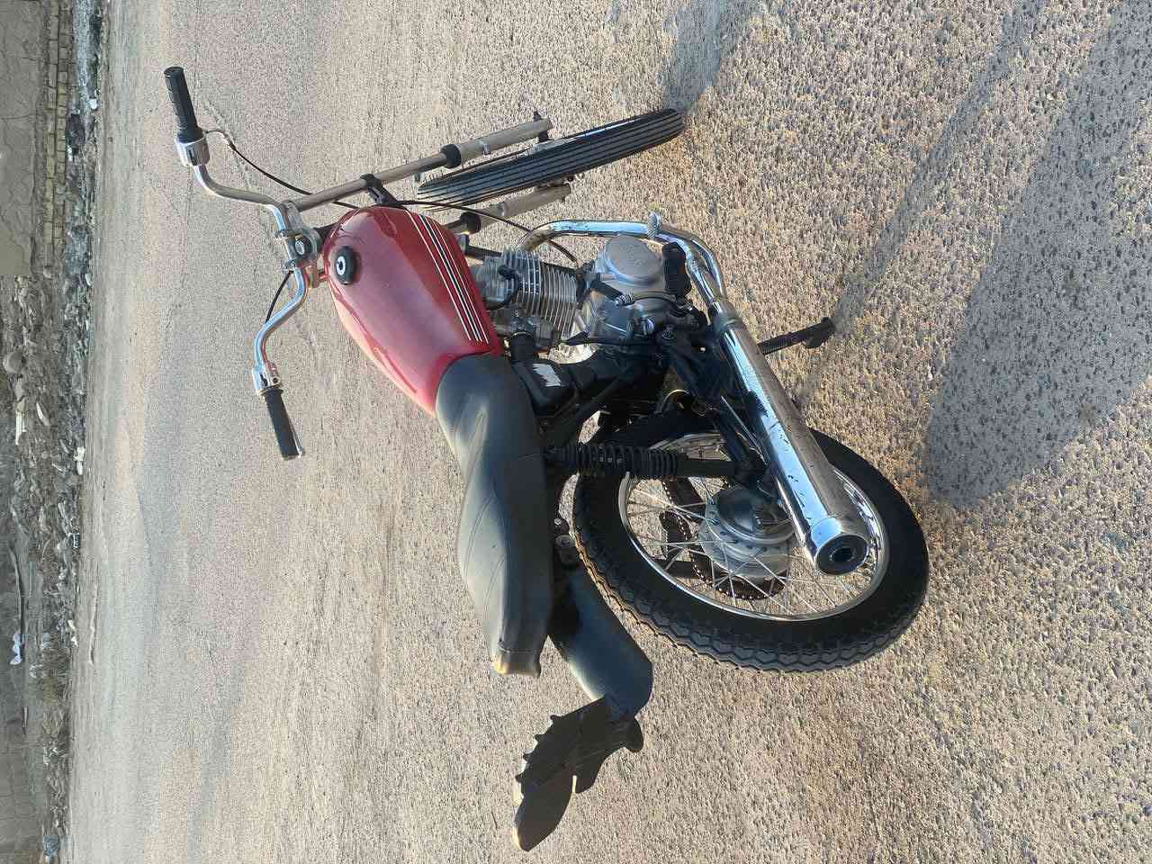 السلام عليكم دراجة نامة شلامجة 19 مكينة هاون قويه كلش وصلبه ادوات مفتوحة مرة واحده مكفوله من السرقة وراعية موجود كشن تفصال سباية تفصال الدراجة مرتبه كلش والياخذه ماتعبه /سعرها 400 وبيه مجال  مكاني كرمة علي لتواصل واتساب ***********
